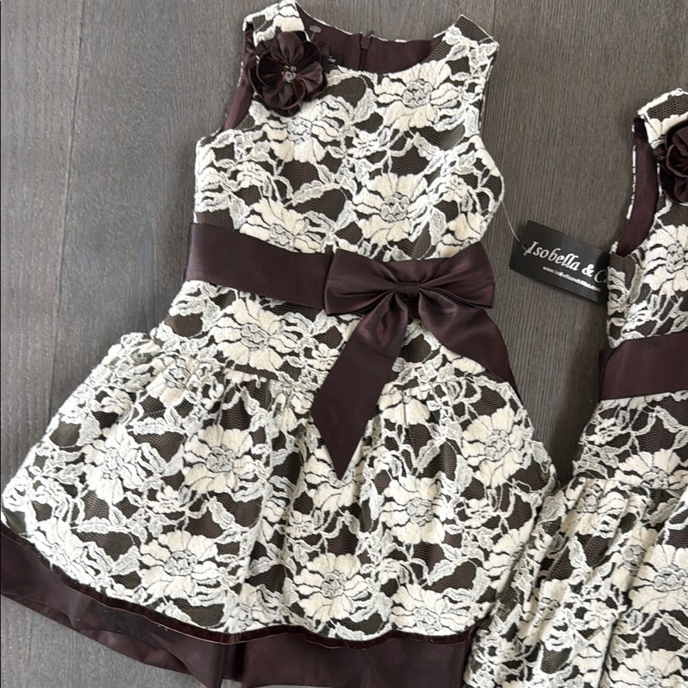 Elegant Lace Dress with Chocolate Accents